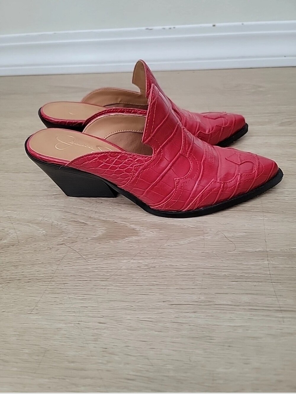Red Croc-Embossed Mule Heel Women's Shoes Western Boho 7.5 - Picture 2 of 10